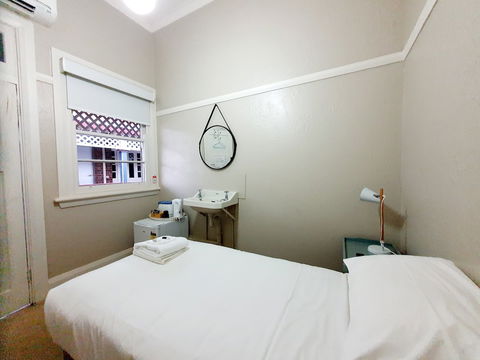 Royal Hotel West Wyalong - Yarra Valley Accommodation 6