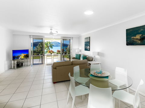Lagoon 005 On Hamilton Island - Yarra Valley Accommodation 0