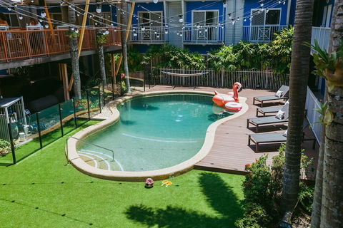 Bounce Cairns - Yarra Valley Accommodation 1