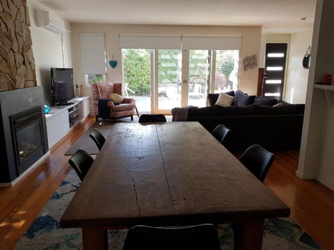 Sand Dunes - Yarra Valley Accommodation 3