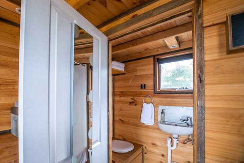 Double Oaks Tiny House - Yarra Valley Accommodation 5