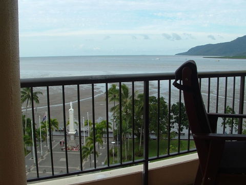 Cairns Apartment Esplanade Ocean Views - Yarra Valley Accommodation 0