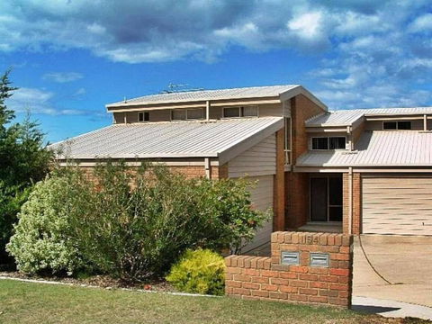 LIFES A BEACH - Yarra Valley Accommodation 4
