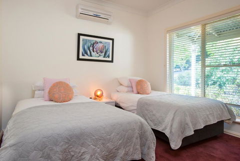 Emerald Lodge - Yarra Valley Accommodation 1