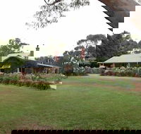 Barristers Block Vigneron Villa - Yarra Valley Accommodation