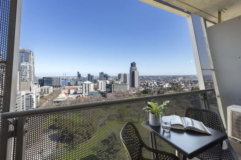 Oaks Melbourne On William Suites - Yarra Valley Accommodation 6