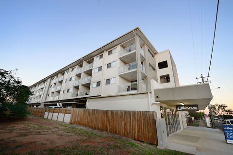 Oaks Moranbah Suites - Yarra Valley Accommodation 4