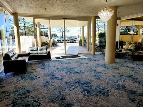 Southern Cross Beachfront Holiday Apartments - Yarra Valley Accommodation 6