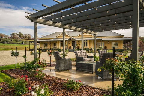 Tallawarra B & B - Yarra Valley Accommodation 1
