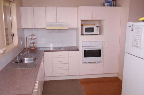Bellhaven 2 17 Willow Street - Yarra Valley Accommodation 6