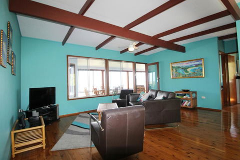 Bally High 20 Dulconghi Street - Yarra Valley Accommodation 6