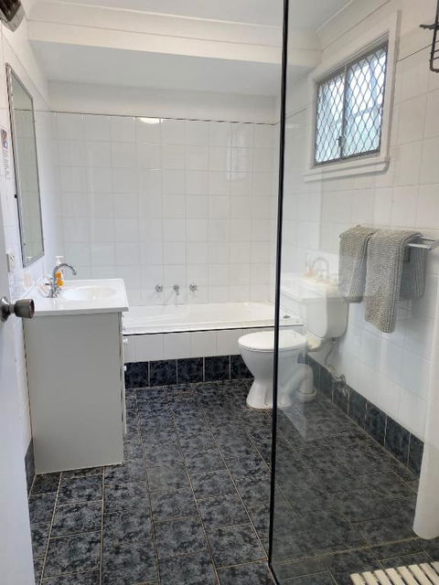 Allamanda House 3 Willow Street - Yarra Valley Accommodation 4