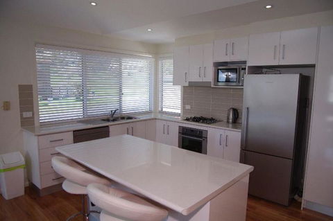 Beach Club 1 5 Gowing Street - Yarra Valley Accommodation 3
