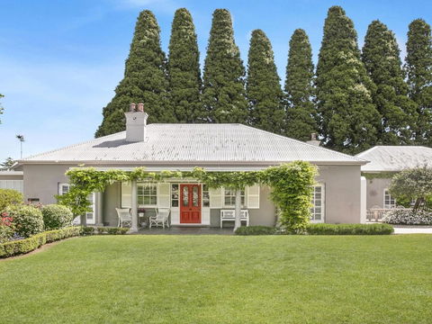 Nattai Lodge House & Cottage In Beautiful Garden - Yarra Valley Accommodation 3