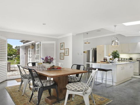 Nattai Lodge House & Cottage In Beautiful Garden - Yarra Valley Accommodation 7