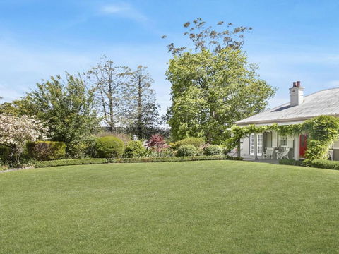 Nattai Lodge House & Cottage In Beautiful Garden - Yarra Valley Accommodation 2