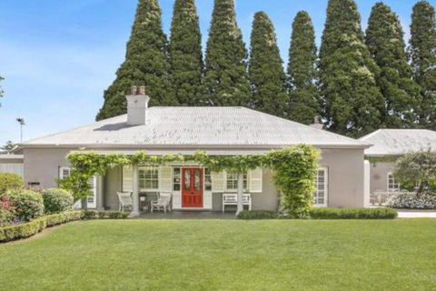 Nattai Lodge House & Cottage In Beautiful Garden - Yarra Valley Accommodation 0