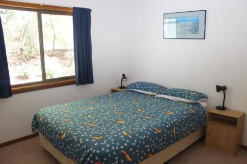 LIZ LAKE - Yarra Valley Accommodation 2