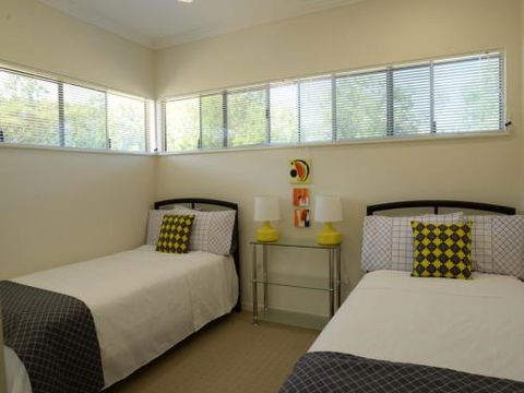 LANDSCAPE At PALM COVE - Yarra Valley Accommodation 3