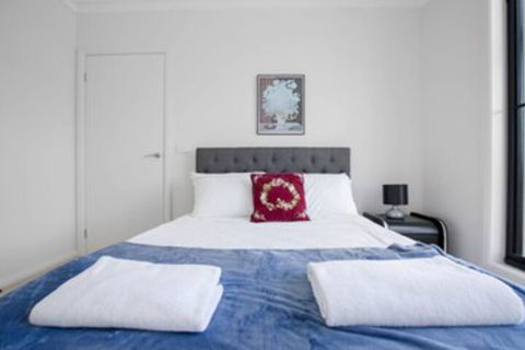 Captivating Large 4br@narre Warren - Yarra Valley Accommodation 0