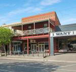 Little Hopwood Apartment No1 - Yarra Valley Accommodation