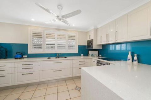 Burkeys 5 Main Street - Yarra Valley Accommodation 0