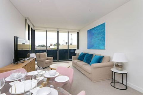 Large Modern 2 Bedroom Apartment Near Lake Claremont - Yarra Valley Accommodation 0