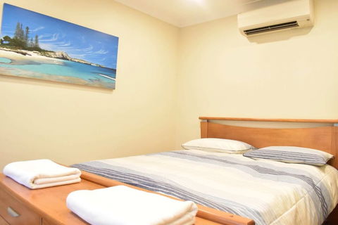 Modern 2 Bedroom Unit Close To CBD - Yarra Valley Accommodation 2