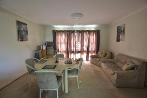 Ballymena Holiday Units - Yarra Valley Accommodation 5