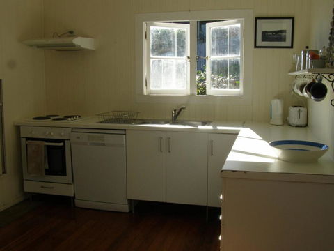 The Tree House 6 Gowing Street - Yarra Valley Accommodation 5