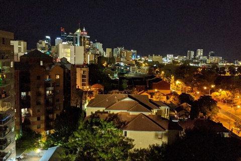 Stunning Two-storey Apartment In Perth's CBD - Yarra Valley Accommodation 3