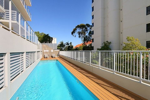 Stunning Two-storey Apartment In Perth's CBD - Yarra Valley Accommodation 5