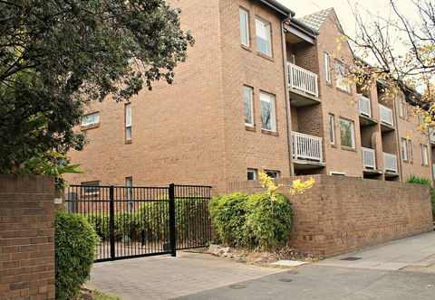 Adelaide Dresscircle Apartments - Archer Street - Yarra Valley Accommodation 3
