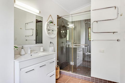 Ravensbourne Escape Tree Tops - Yarra Valley Accommodation 2