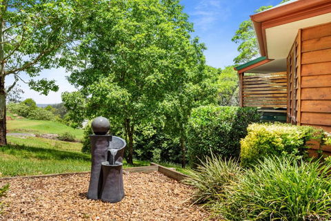 Ravensbourne Escape Tree Tops - Yarra Valley Accommodation 5