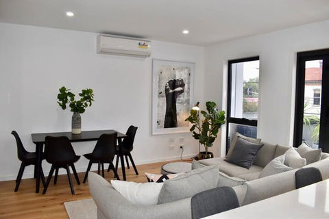 Brand New 2 Bed Apartment With Stunning City Views - Yarra Valley Accommodation 5