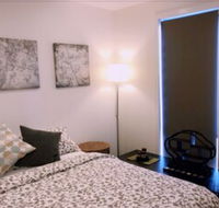 Modern Classy 3 lv Townhouse with WIFI