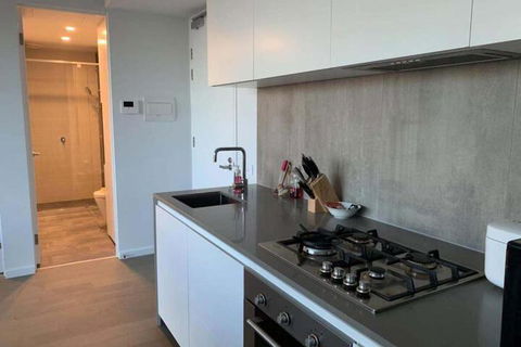 Avant Garde Living In The Heart Of The City - Yarra Valley Accommodation 3