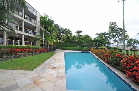 Le Jarden Penthouse Airlie Beach - Yarra Valley Accommodation 1