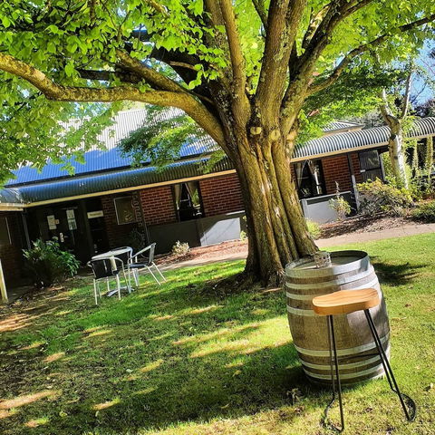 The Lancefield Lodge - Yarra Valley Accommodation 0
