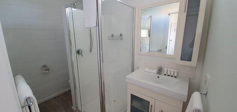 Beach Holiday Apartments Motel - Yarra Valley Accommodation 2