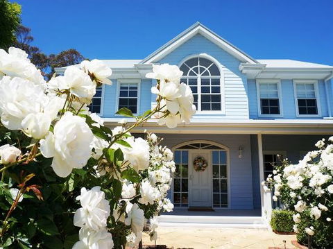 Maison Blue Pty Ltd Adelaide - Yarra Valley Accommodation 3