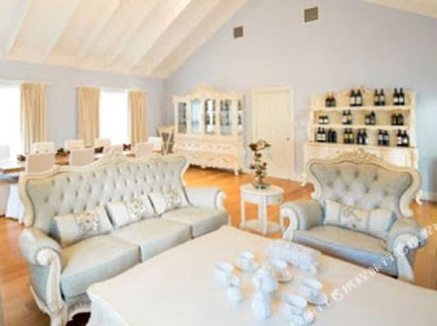 Maison Blue Pty Ltd Adelaide - Yarra Valley Accommodation 5
