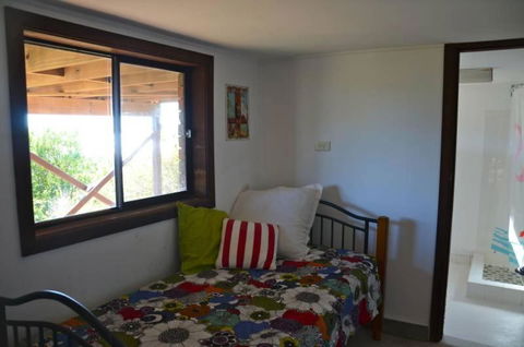 Barrels Beach House 28 Dulconghi Street - Yarra Valley Accommodation 2