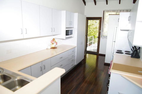 Barrels Beach House 28 Dulconghi Street - Yarra Valley Accommodation 6