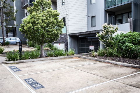 ReadySet Apartments On Altona - Yarra Valley Accommodation 1