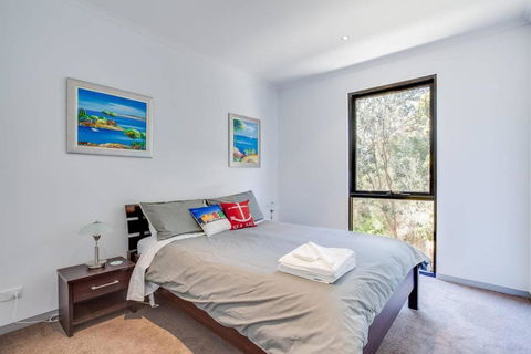Beautiful Beachfront Apartment At Capel Sound - Yarra Valley Accommodation 1