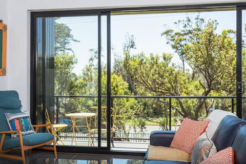 Beautiful Beachfront Apartment At Capel Sound - Yarra Valley Accommodation 6