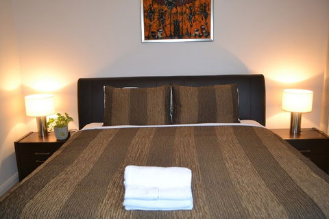 Cypress Drive Townhouse - Yarra Valley Accommodation 4