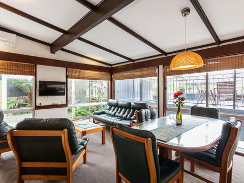 OCEAN SOUNDS Anglesea - Yarra Valley Accommodation 4